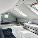 Nyaralohaz Holiday home Balatonalmadi