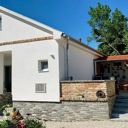 Nyaralohaz Hébergement de vacances Balatonalmádi